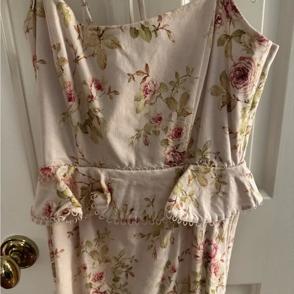 V. Chapman Blush Floral Tiered Dress - Picture 6 of 7